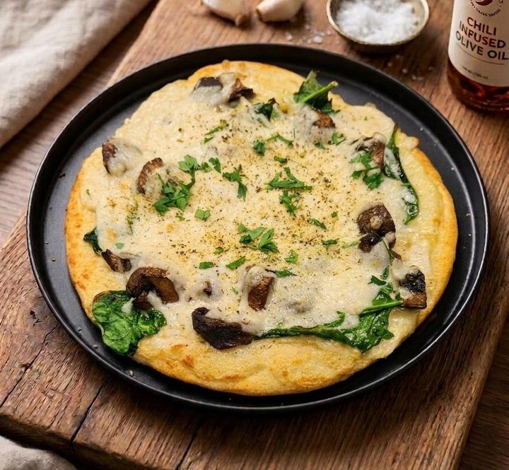 Mushroom Alfredo Pizza